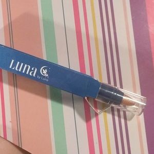 Luna eyeshadow crayon pencil